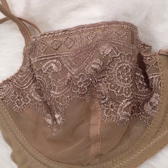 34 B bra bundle nude - Picture 5 of 8